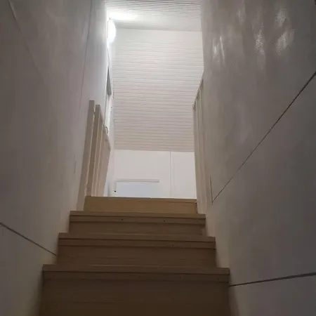 Yoesija Luonnon Kupeessa 아파트